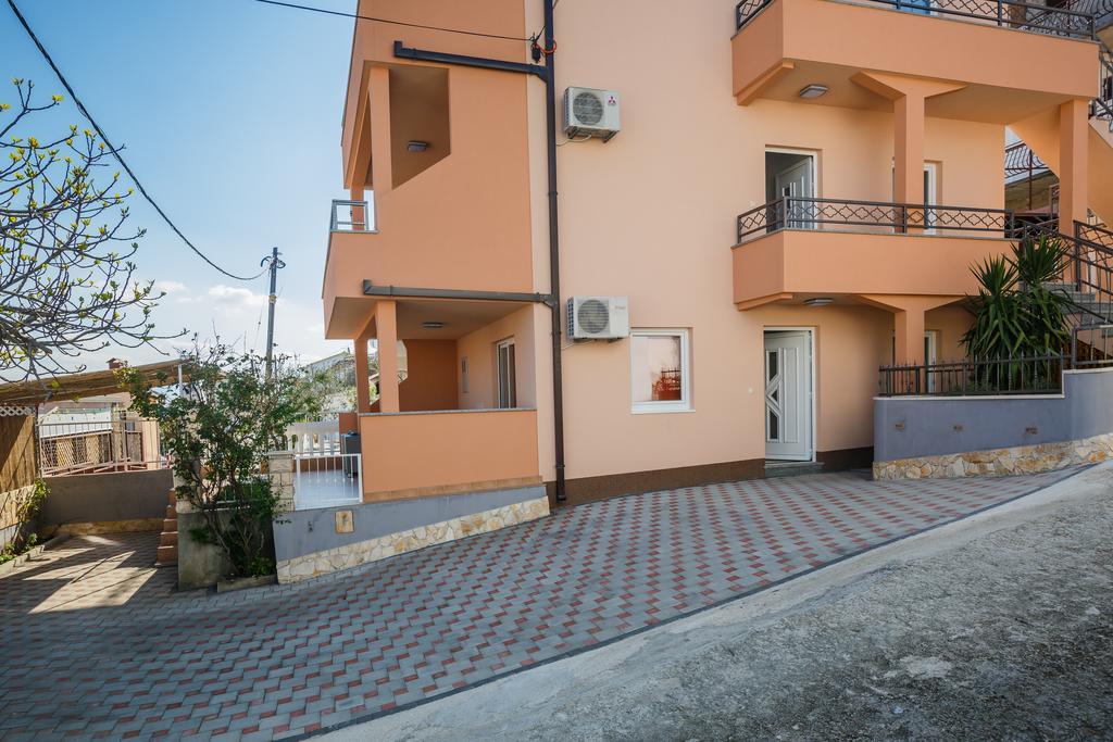 Apartments Viljac Trogir Eksteriør billede